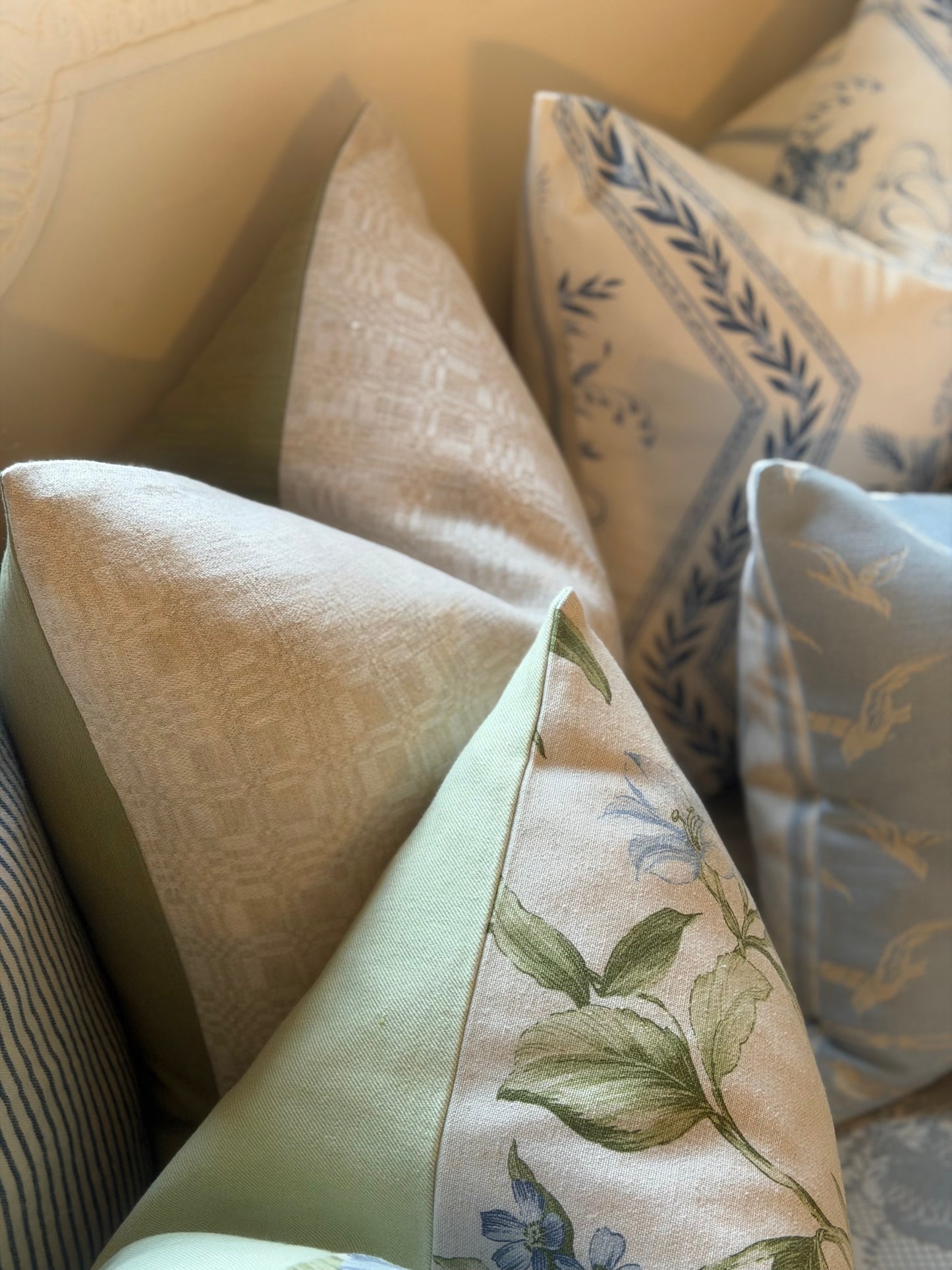 REMO Beige Linen
